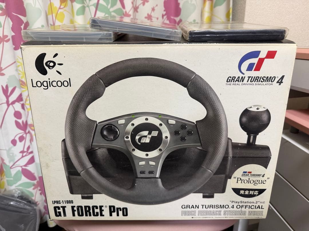 Playseat 黒・ロジクールGRAN TURISMO4・F1ソフト2本オマケ