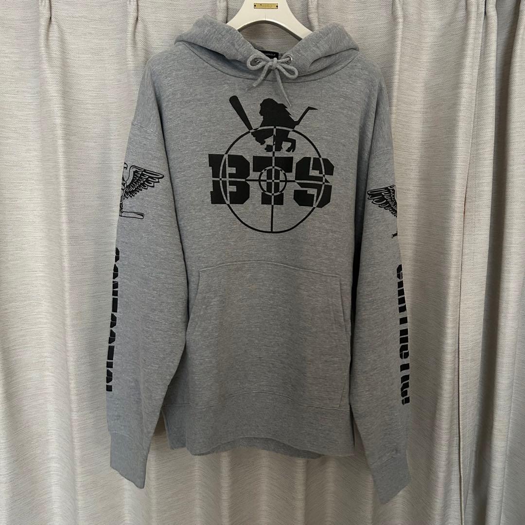 SANTASTIC！×防弾少年団パーカー　BTS