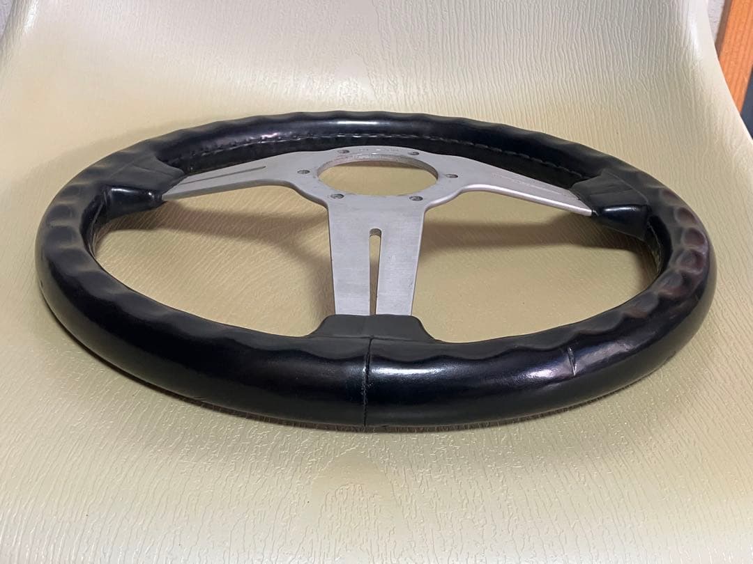 【専用】FET刻印有 ナルディ ステアリング クラシック シルバー 33φ