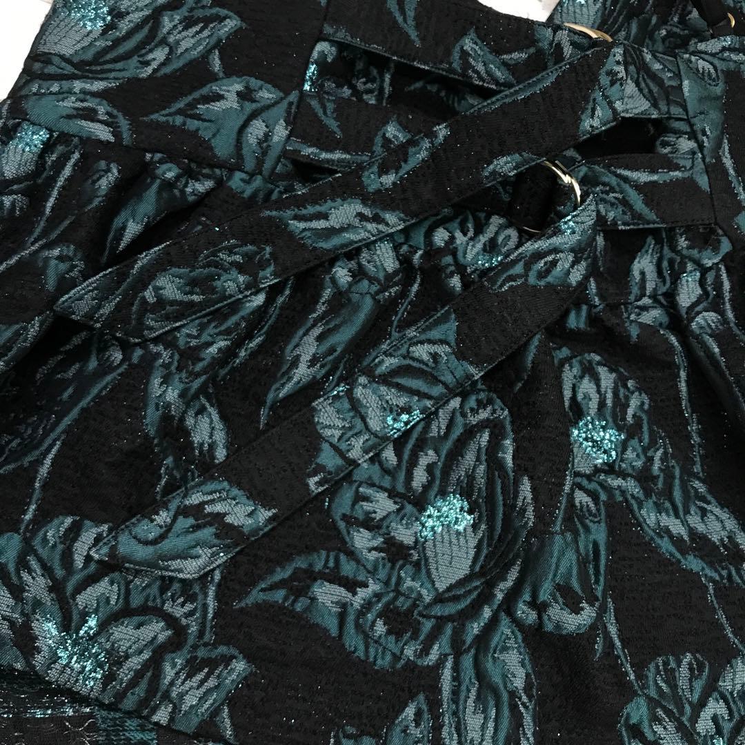 EBONY Camellia カメリアモチーフ　ジャガード織りビスチェ