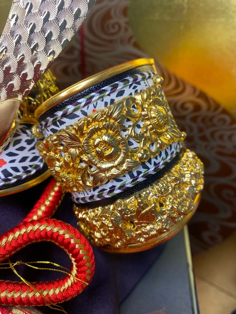 東京久月　五月人形　家紋付き兜飾り平飾りセット　正絹糸