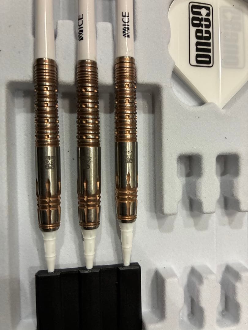 【one80】 UTA ver.2 三浦歌織モデル 20g エスダーツ限定版