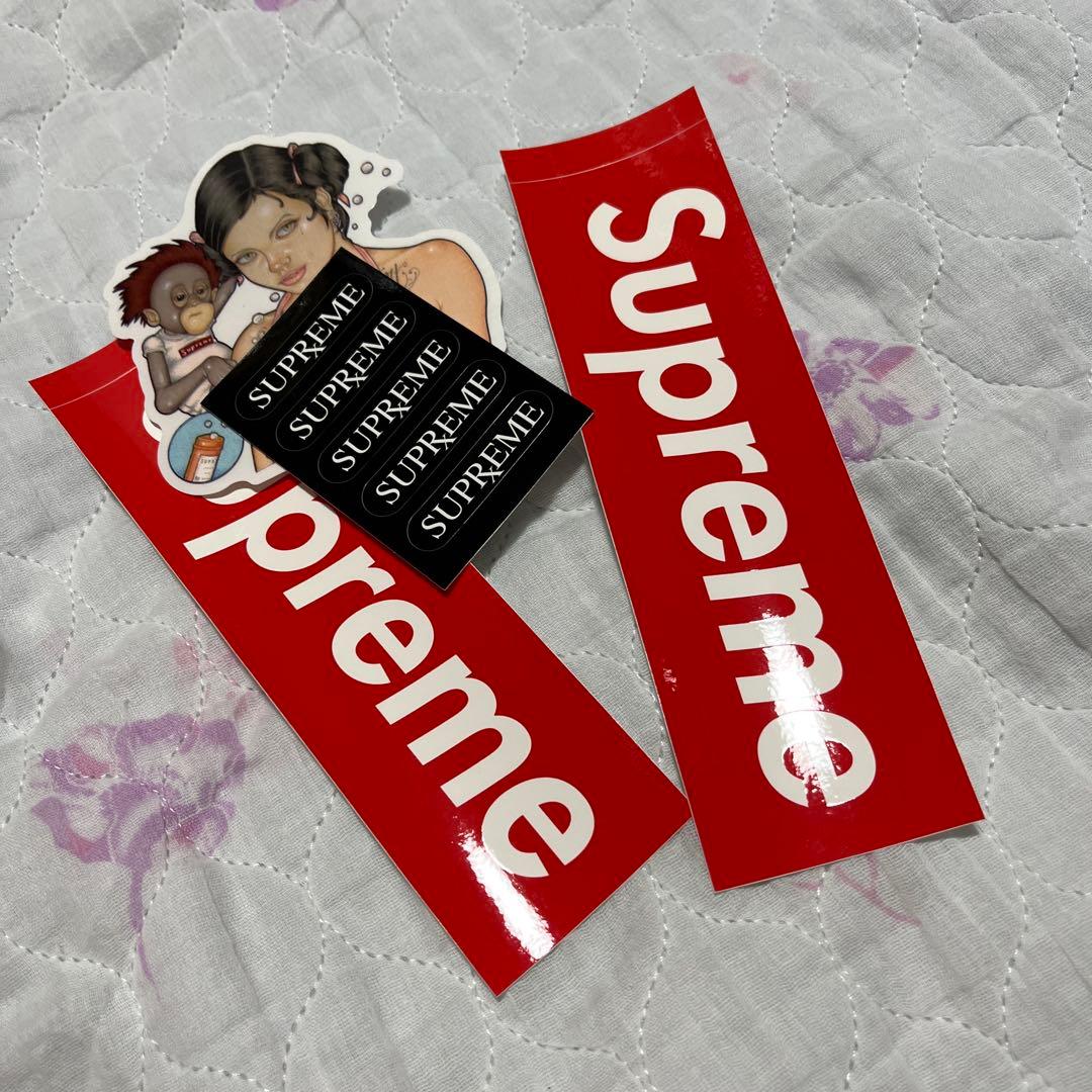 国内正規品⭐︎新品未使用⭐︎supreme×new era ホワイトソックス