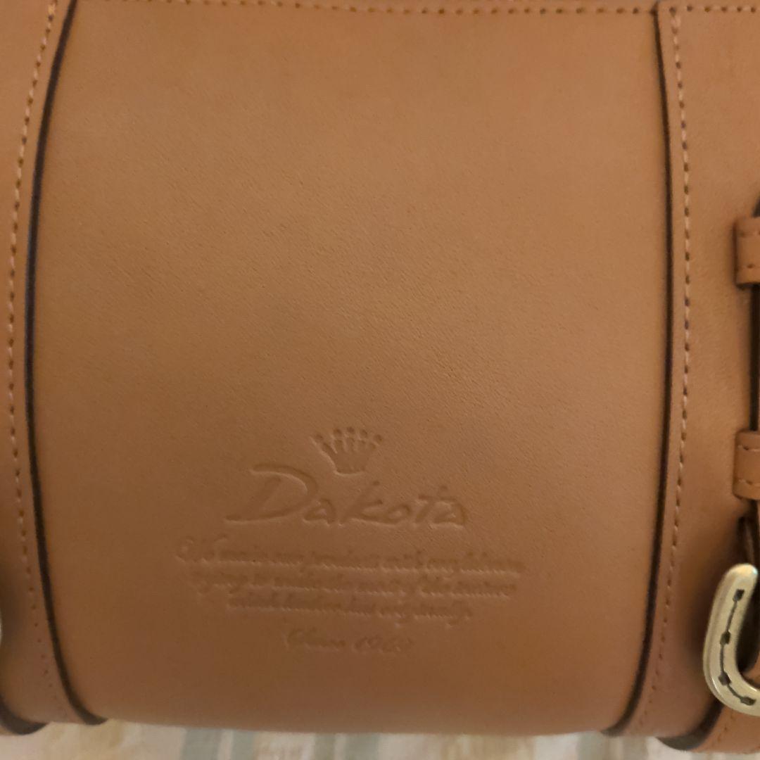 Dakota キューブ　ブラウンレザー ショルダーバッグ