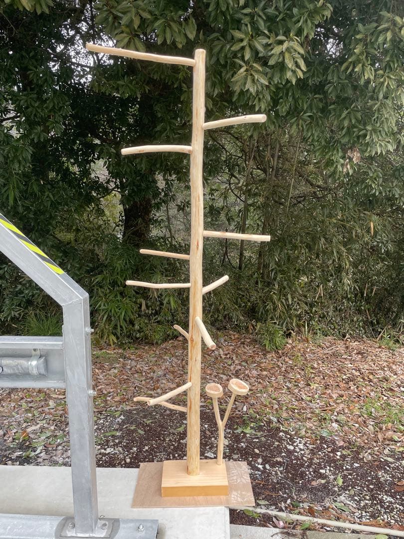 国産ヒノキ　鳥用止まり木　大型スタンド　約157センチ　中型インコ用