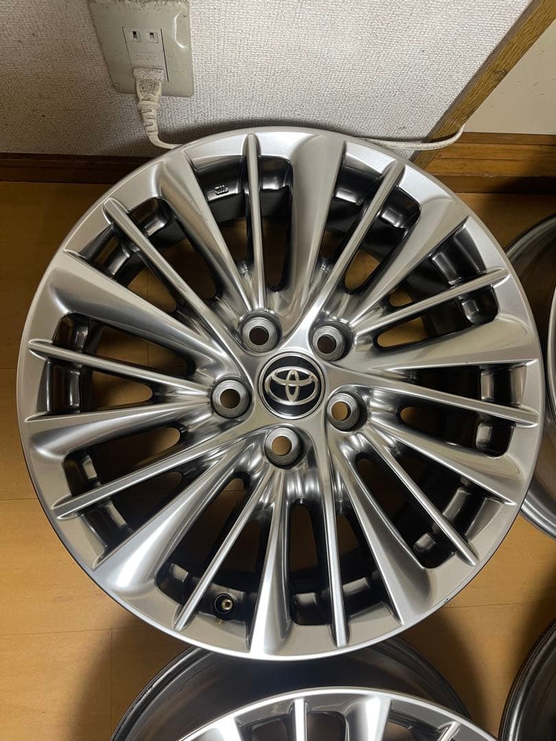 (ゆう) アルファード30系後期純正ホイール17インチ