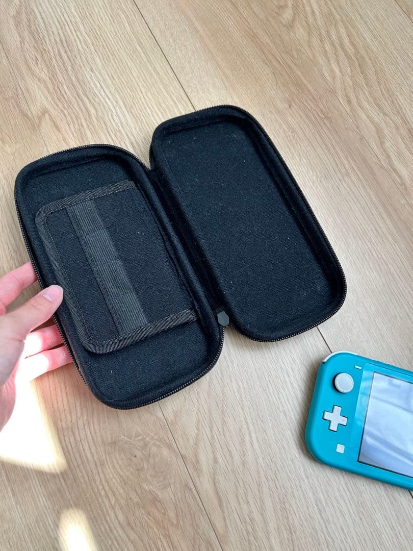 Switchライト ターコイズ ケース付き