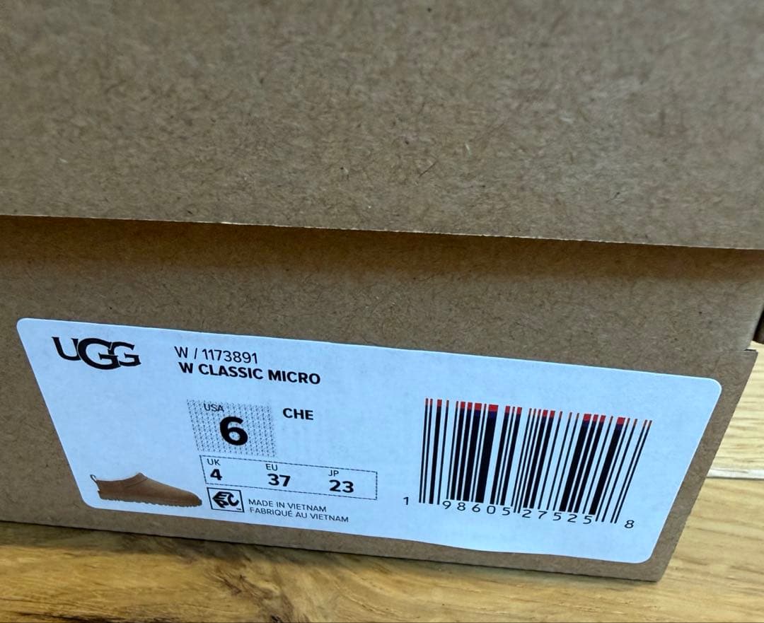 UGG クラシックマイクロ　23㎝