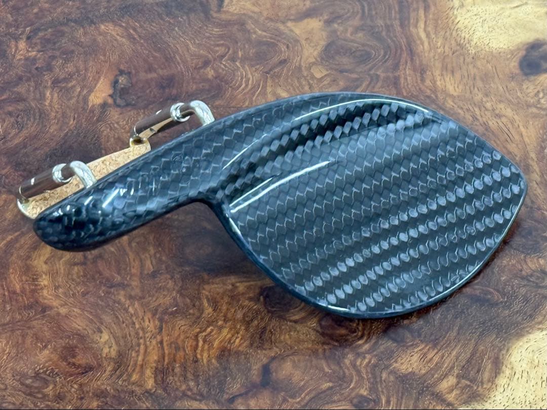 【新品】Herdim バイオリン用カーボン製あご当て #339831