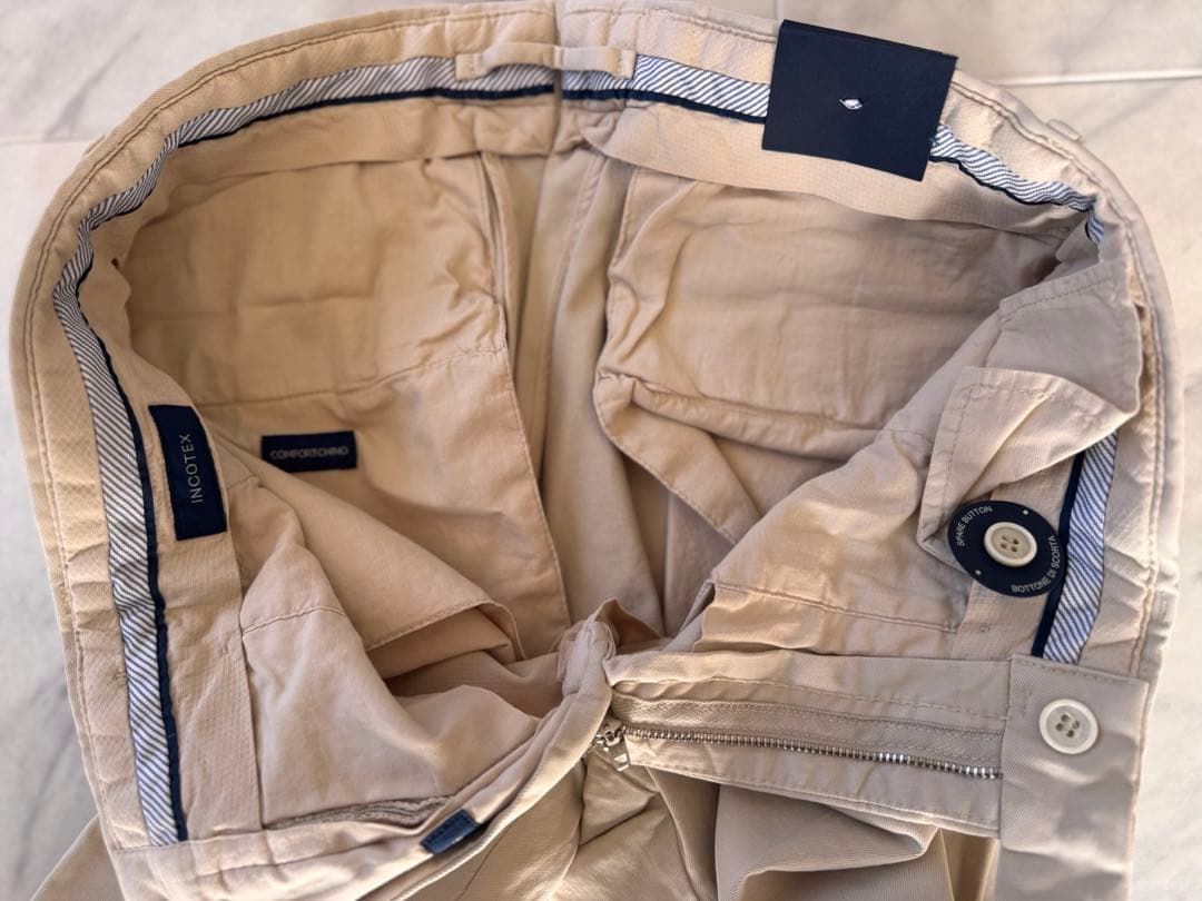 【新品未使用】INCOTEX SLACKS ストレッチコットンテーパードパンツ