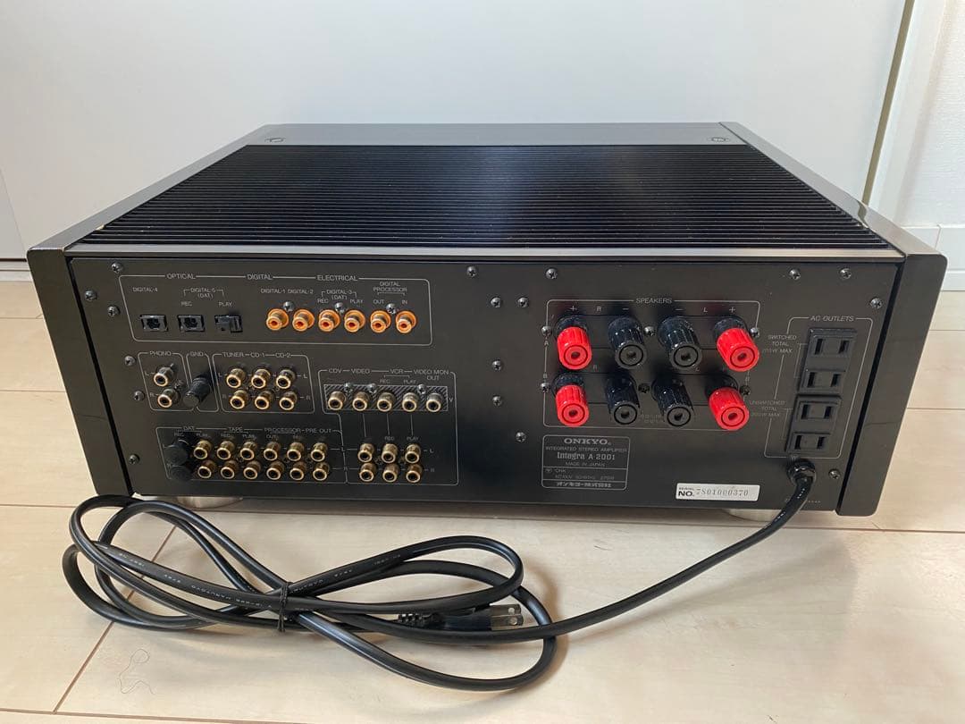 【美品、取説付】オンキョー ONKYO Integra A-2001
