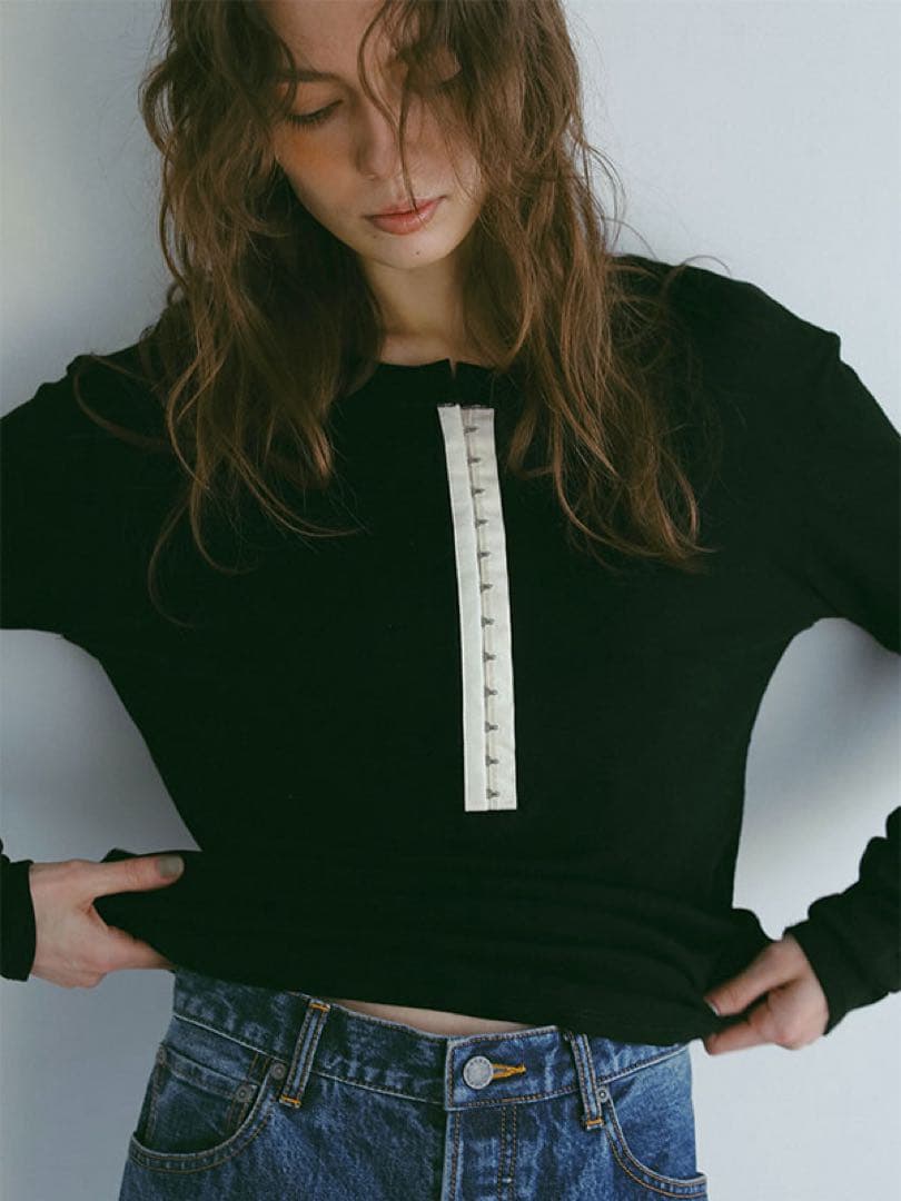 新品etretokyo フロントホックソフトプルオーバー　ブラック