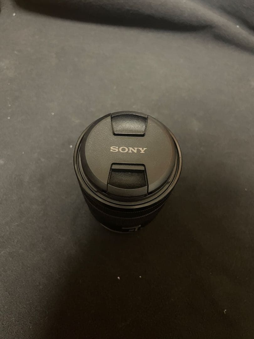 美品SONY 18-135mm f3.5-5.6ズームレンズ sel18135