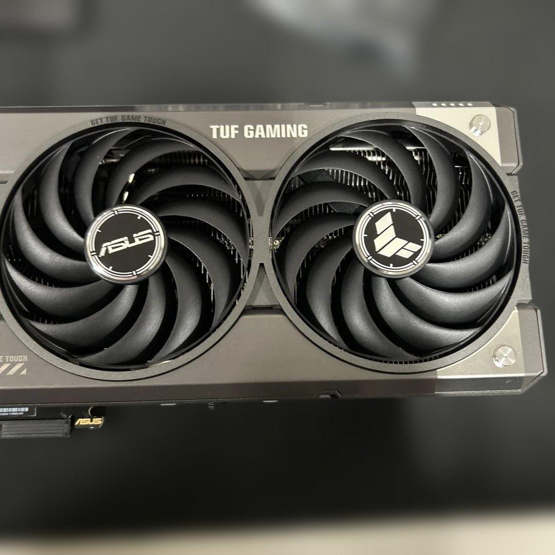 グラフィックボード・グラボ・ビデオカード ASUS TUF GAMING GeForce RTX 5070 Ti