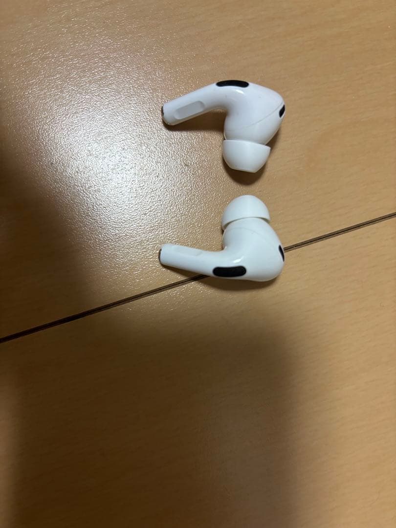 AirPods Pro第二世代　Lightningタイプ