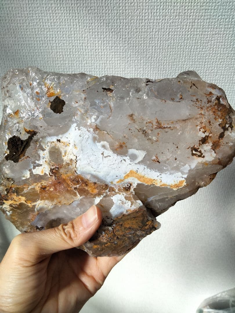 山梨県　乙女鉱山　国産天然水晶　虹入り水晶　1382g　国産水晶　国産鉱物