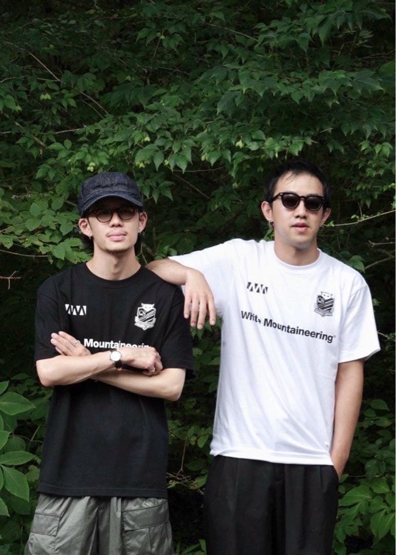 北海道コンサドーレ札幌　ホワイトマウンテニアリンクTシャツ Lサイズ 黒　未開封