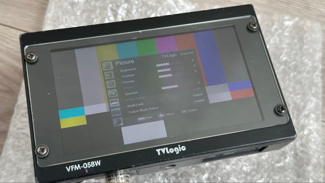 TVLogic VFM-058W5.5型フルHD対応ビューファインダーモニター