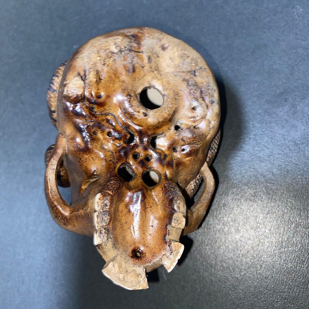 【珍品】ドクロ蛇髑髏　陶器製スカル置物 約10cm