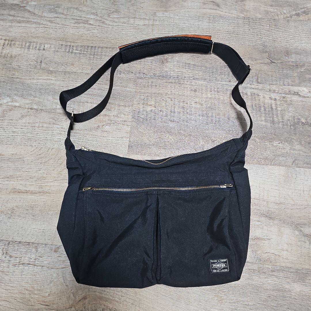 【未使用】PORTER　吉田カバン　ブラックショルダーバッグ