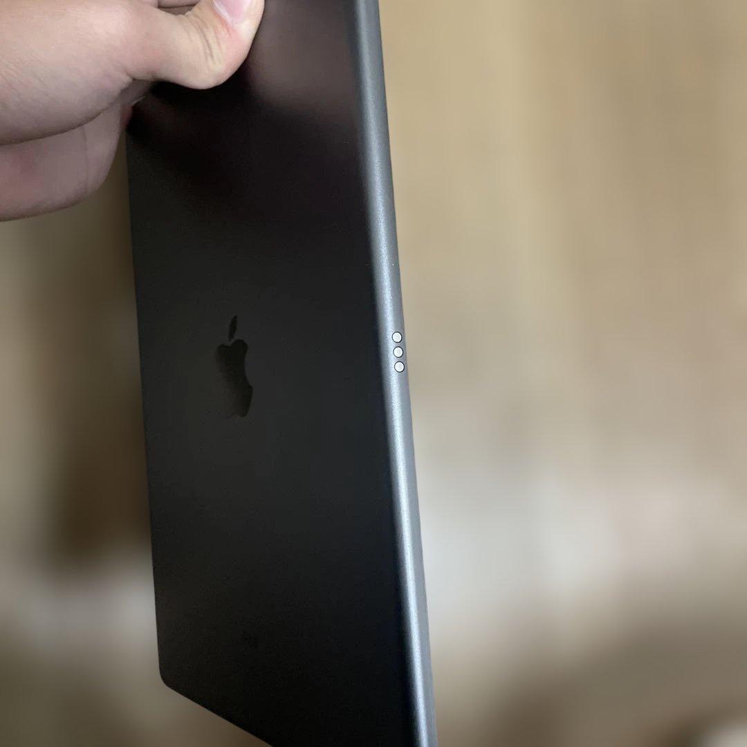 Apple iPad スペースグレー