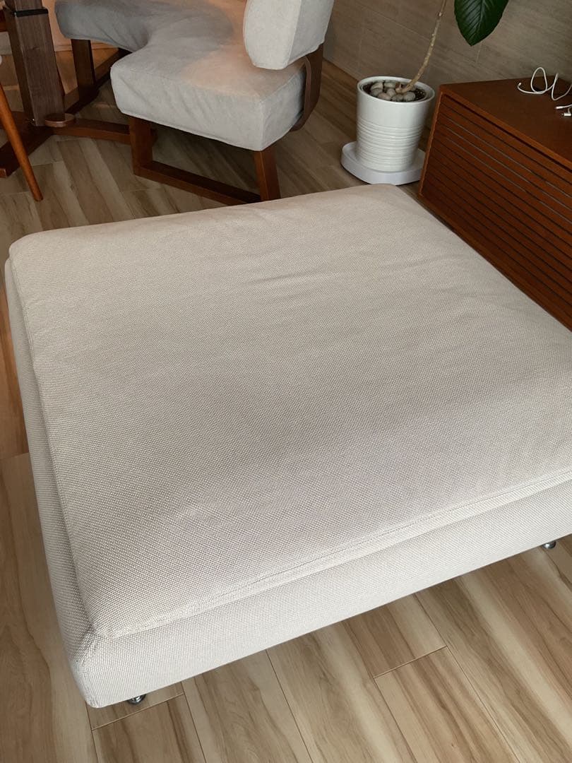 《送料込み》ソーデンハムン　オットマン　ライトベージュ　ソファ