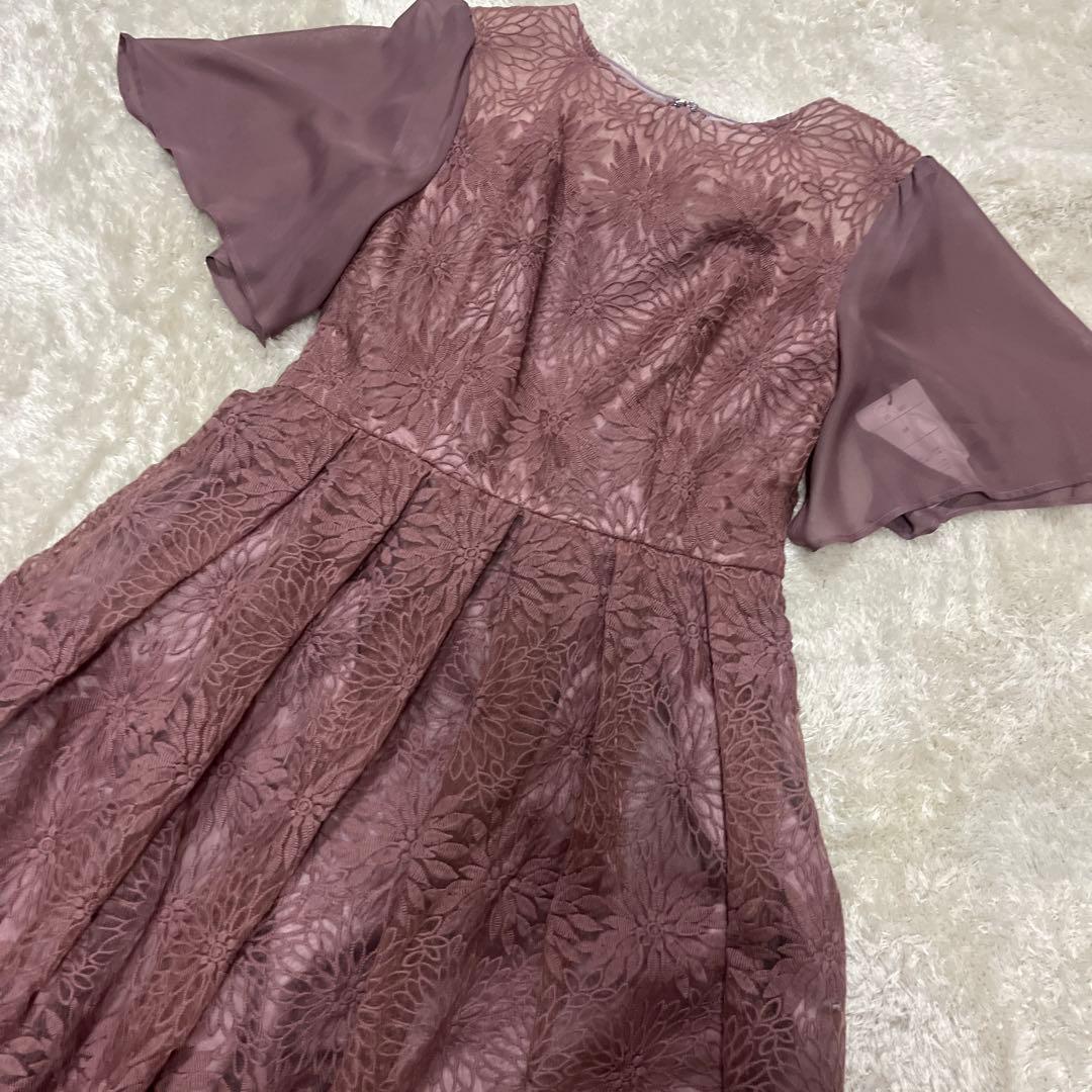 新品　AIMER 花柄刺繍フレアスリーブフィット&フレアパーティードレス