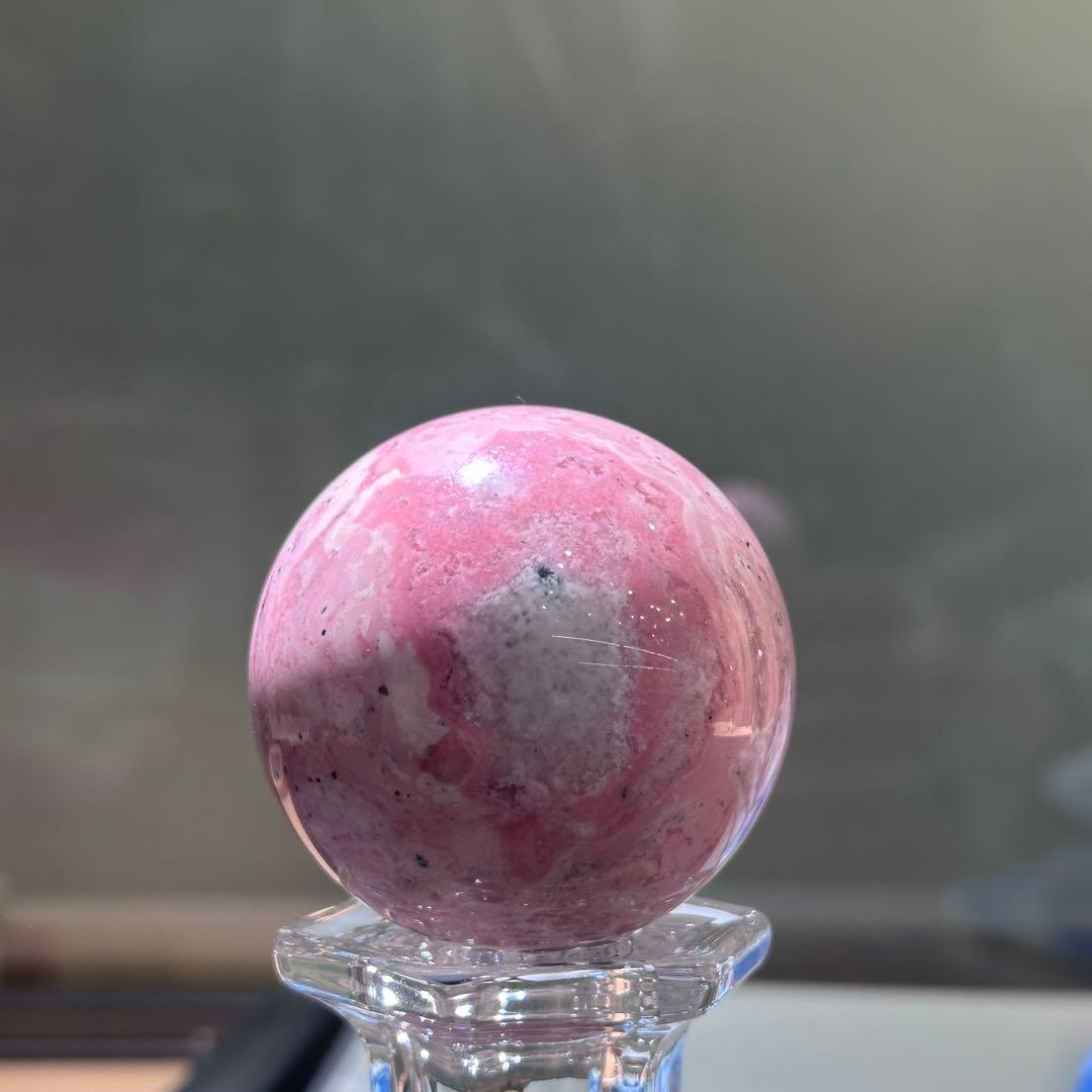 天然石 ロードナイトのスフィア　丸玉　置物G.140