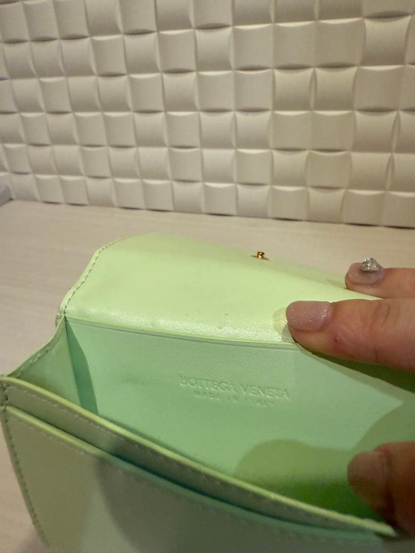 ボッテガヴェネタ 名刺入れ