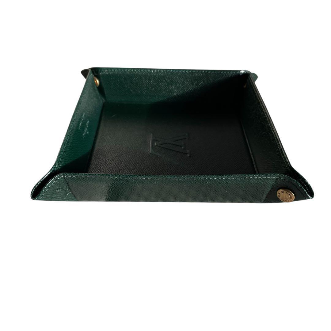 LOUIS VUITTON ルイヴィトン 小物入れ アクセサリーケース タイガ