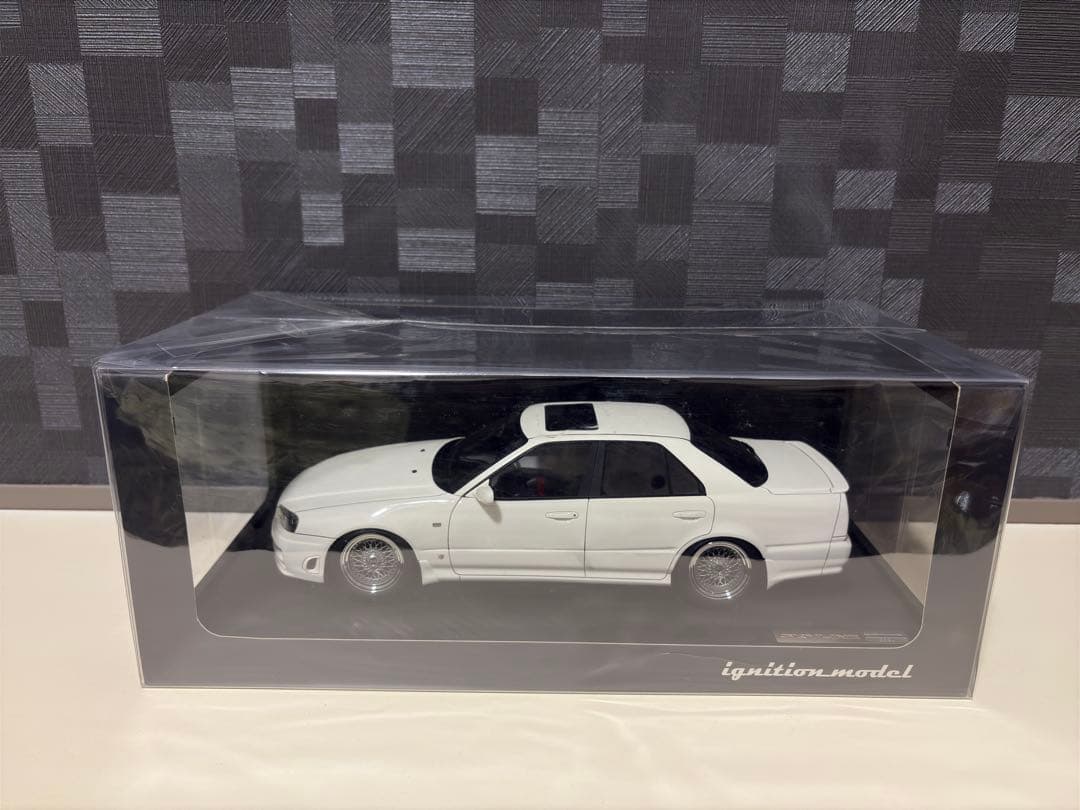 IG1580 1/18 日産 スカイライン 25GT ターボ ER34 ホワイト