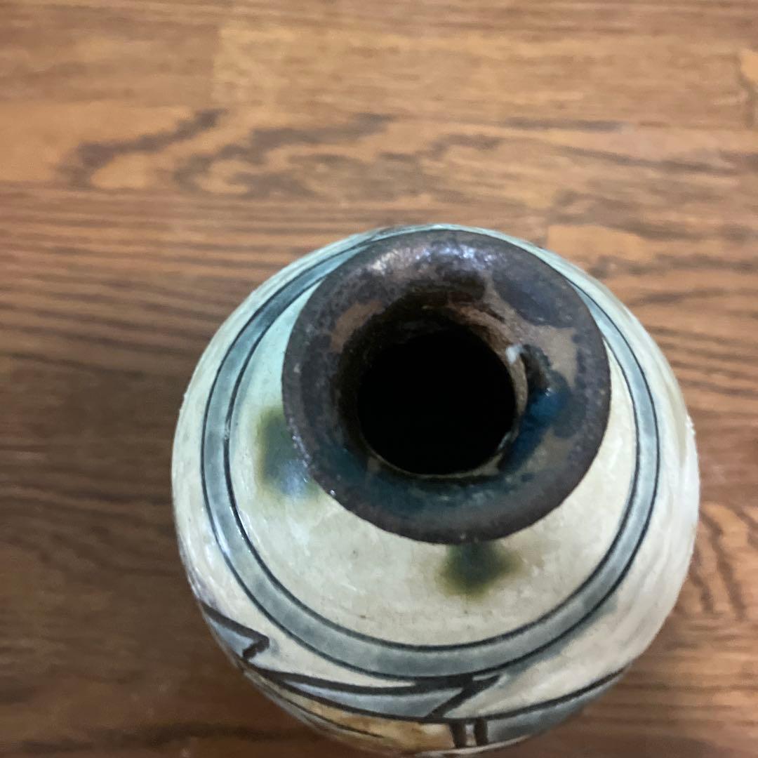 人間国宝　金城次郎　壺