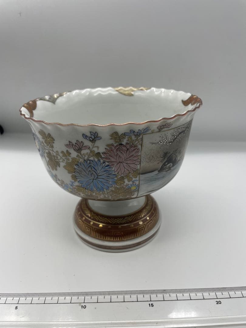 金彩絵付けの陶器椀