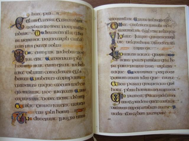 ケルズの書　ダブリン大学トリニティ・カレッジ図書館写本