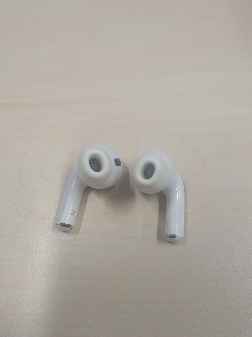 Air Pods pro 第2世代 　左右イヤホンのみ　ケースなし　※動作未確認