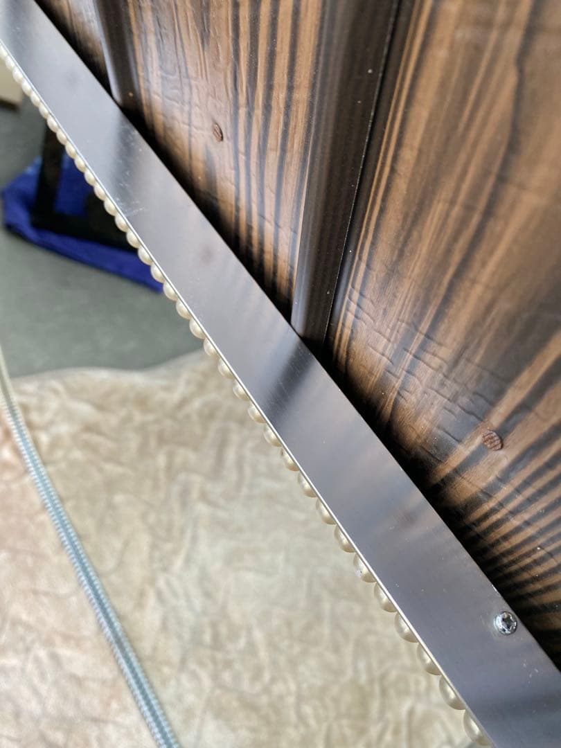 パール付壁掛けミラー　アンティーク　ヴィンテージ　ショップ　サロン　美容室　鏡