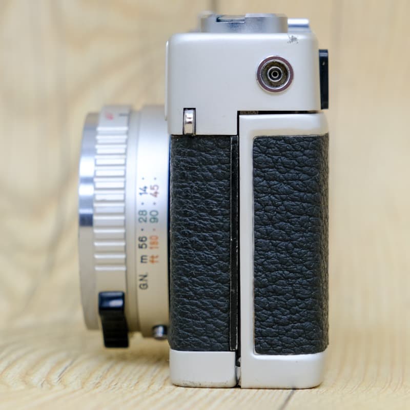 【整備品】珍品　KONICA C35 コニカ シルバーカウンター