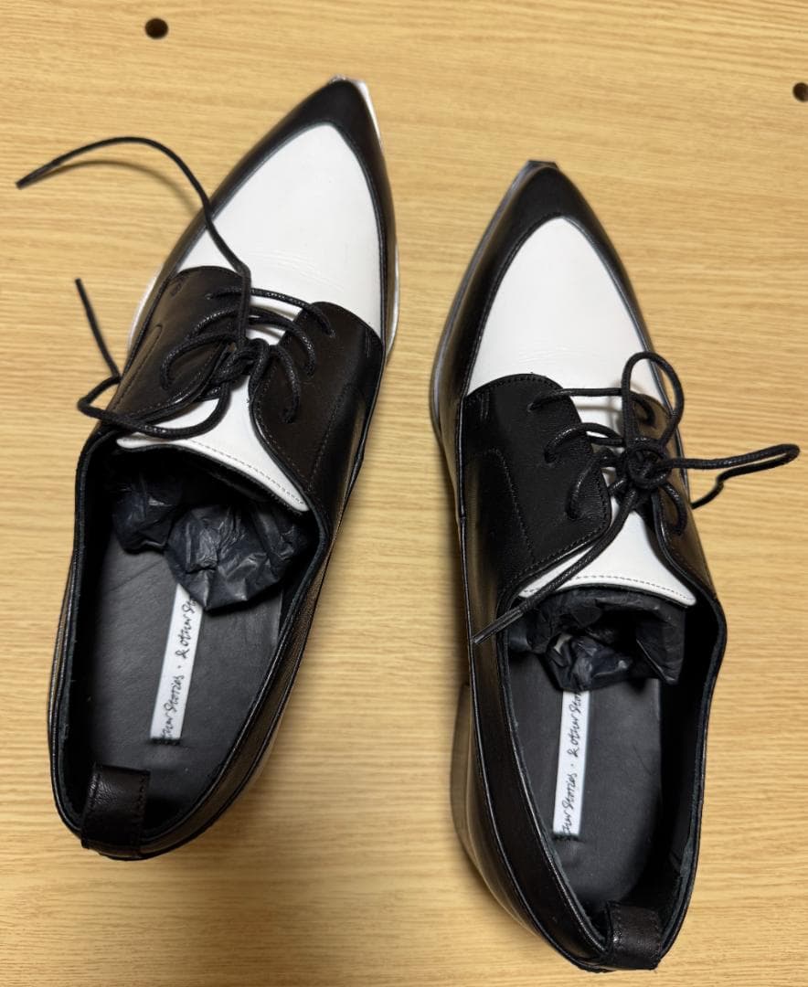 & other stories 革靴