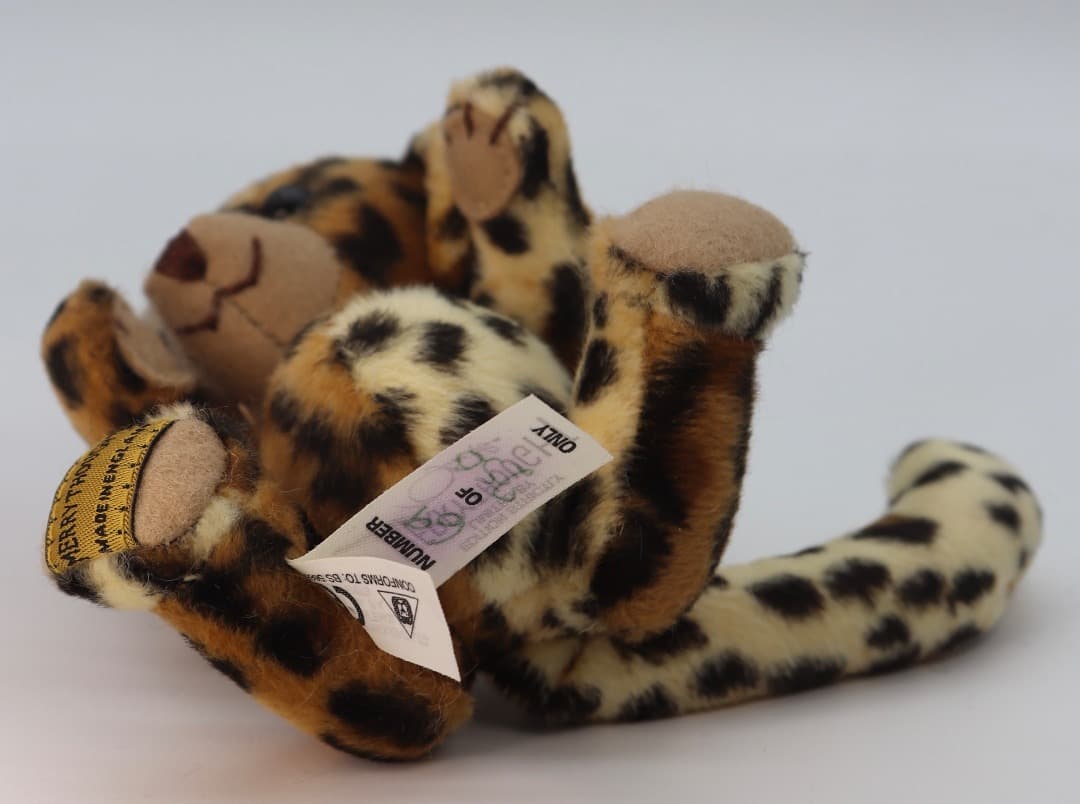 CHEEKY CHEETAH CUB Merrythought チーター14cm