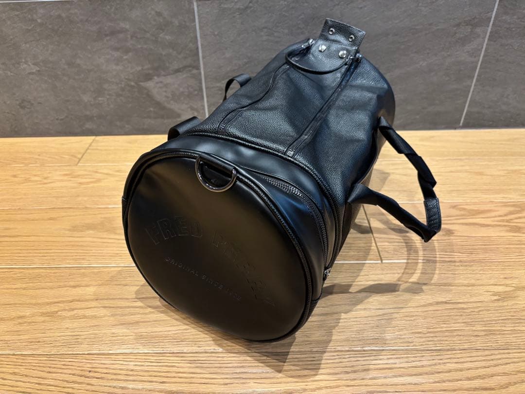 FRED PERRY フレッドペリー　ボストンバッグ バレルバッグ