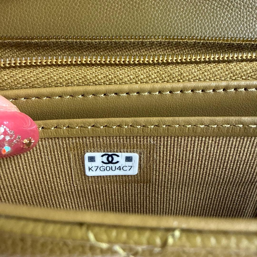 CHANEL キルティング 長財布 オリーブグリーン　キラキラ