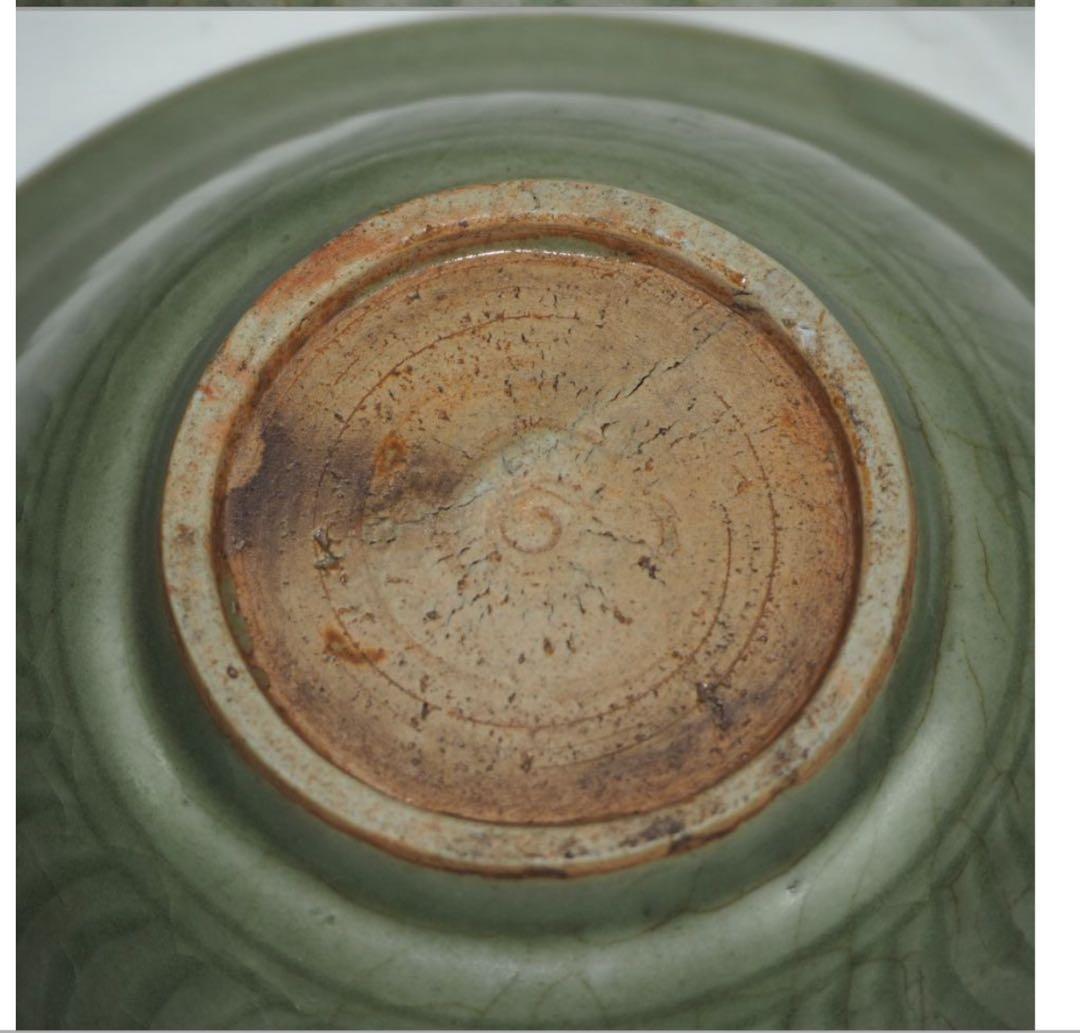 送料無料　時代物　刻花青磁鉢　径18.5ｃｍ　検/中国古玩骨董明代清代乾隆雍正