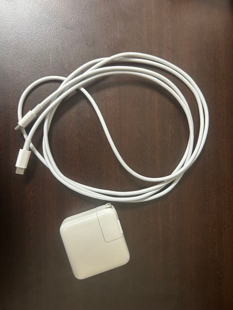 Apple MacBook Air M1 2020 本体