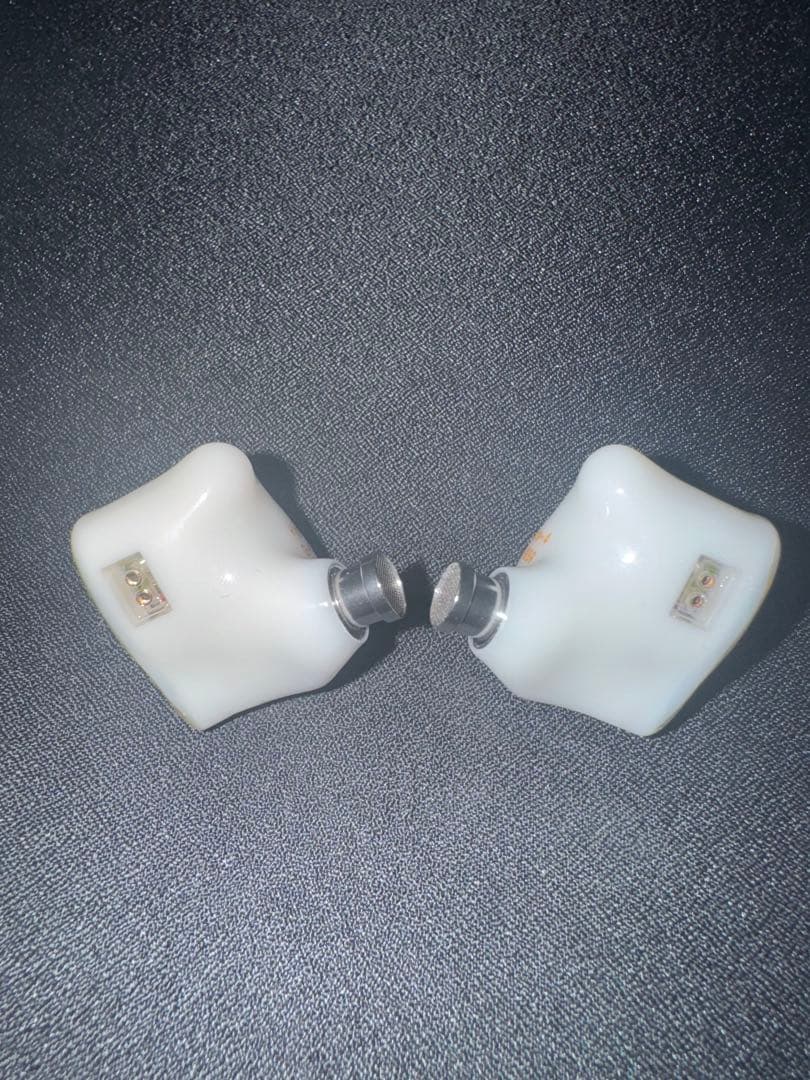 THIEAUDIO Hype4 ハイブリッド型 有線イヤフォン 4BA+2DD