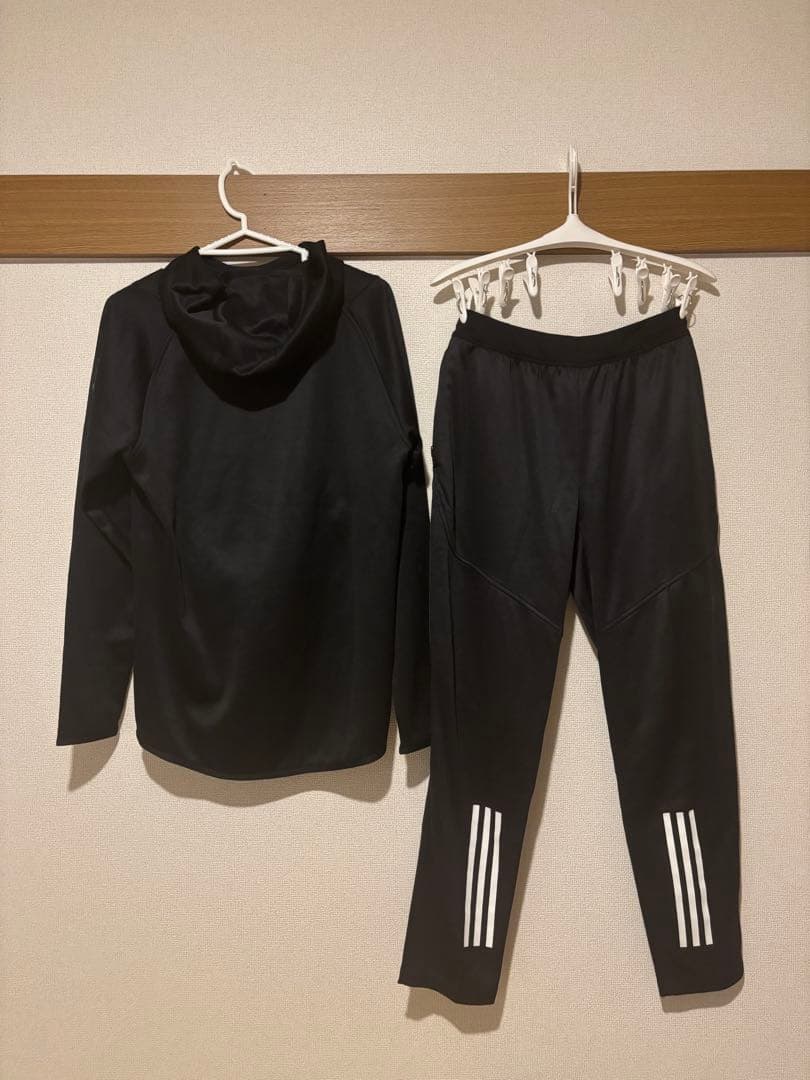 adidas ブラックジャージ セットアップ 裏起毛　Lサイズ　新品タグ付き