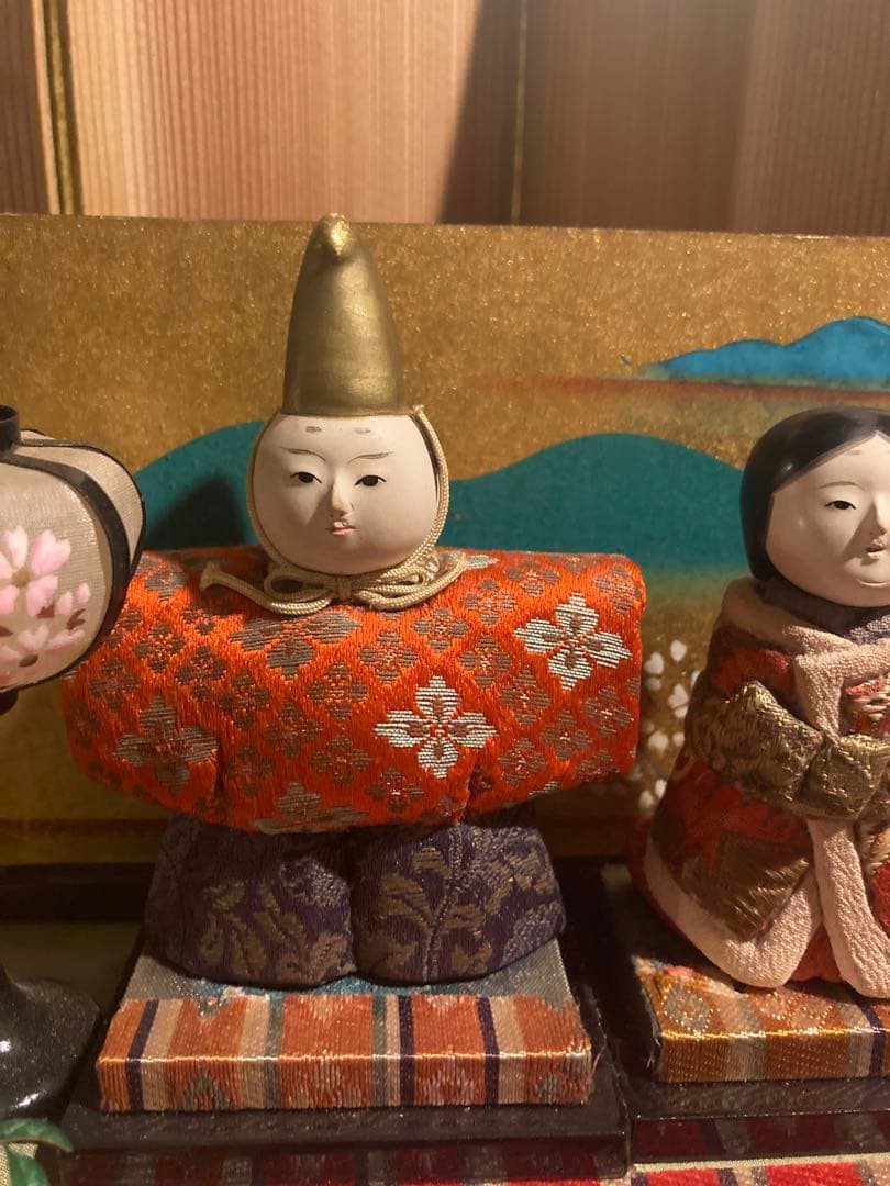 アンティーク　ケース入り小さな木目込み雛人形