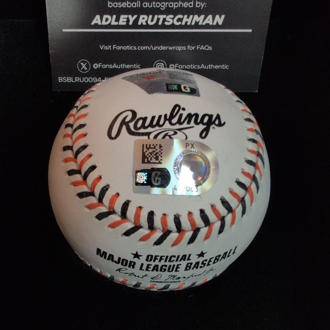 Fanatics Under Wraps アドリー・ラッチマン　直筆サインボール
