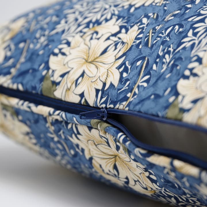 ウィリアムモリス クッションカバー CHRYSANTHEMUM MINOR