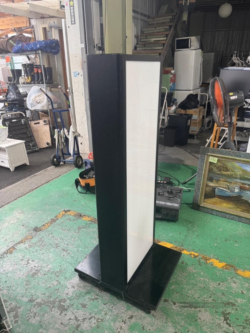 スタンド型ホワイトボード ライト付き 32