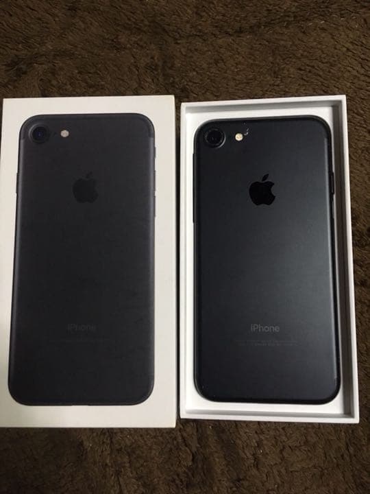 スマホアクセサリー iPhone 7  Black 32GB  au